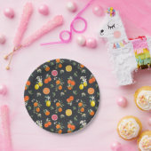 ボタニカルオレンジとレモンのパターン ダーク ペーパープレート (パーティー)