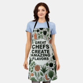 ボタニカルシェフズキッチンアツェタイポグラフィ エプロン (着用した状態)