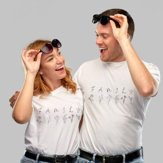 ボタニカルファミリーエレガントミニマリストフローラ Tシャツ