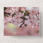 ボタニカル ピンクのバラの花 モダンでおしゃれなフラワーの結婚式 オールインワン招待状 (裏面)