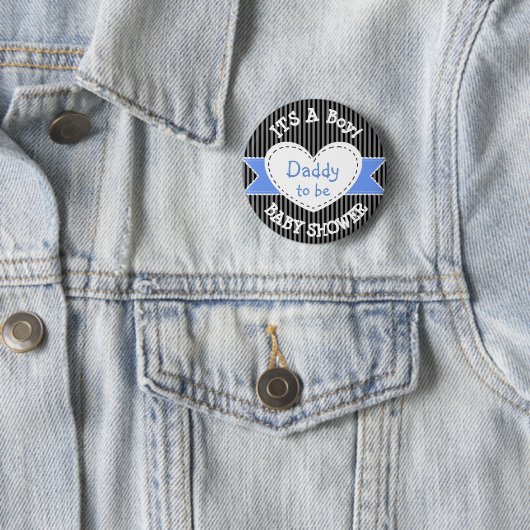 ボタンがある青くストライプのなベビーシャワーボタンのパパ 缶バッジ (インサイチュ)