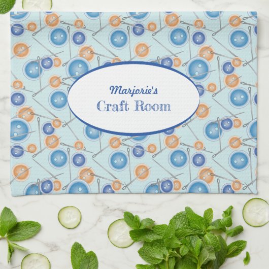 ボタンと裁縫針パーソナライズされた キッチンタオル (折り畳み)