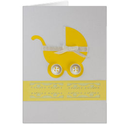 ボタンを使用した黄色のベビーキャリッジのパーソナライズ