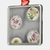 ボタン メタルオーナメント (左)