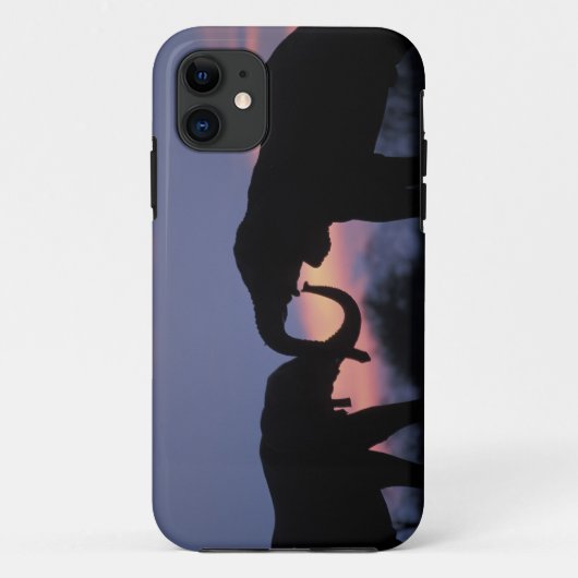 ボツワナ、チョベ国立公園、ゾウ Case-Mate iPhoneケース (裏面)