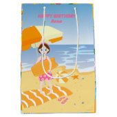 ボディボードガールおもしろいビーチ誕生日パーティー ミディアムペーパーバッグ (裏面)