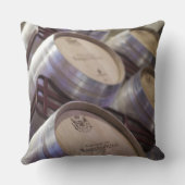 ボデガマルケスデリスカルワイナリー、ワインセラー クッション (裏面)