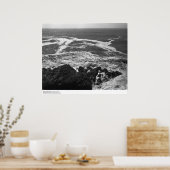 ボデガ駅近くのサーフ、岩、フォームライン ポスター (キッチン)