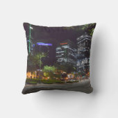 ボニファシオグローバルシティ クッション (裏面)