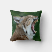 ボブキャットプロフィールあくびをする枕 クッション (正面)