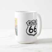 ボブミラーのレストランのルート66の郵便はがきのマグ コーヒーマグカップ (正面右)