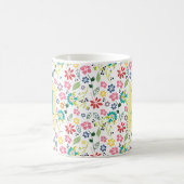 ボヘガーリーミカラフルア春の花モノグラム コーヒーマグカップ (中央)