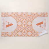 ボヘミアの水の色パステルモロッコピーチピンク ビーチタオル (正面)