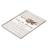 ボヘミアの羽の矢は素朴で白い木に及び上がりました ノートブック (左側)