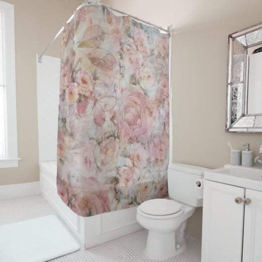 ボヘミアの赤面のピンクのコラージュの花柄のタイポグラフィ シャワーカーテン (インサイチュ)