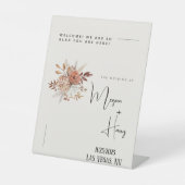 ボヘミアンのカスタムウェディングをぜひお楽しみいただきたい 台座サイン (正面)