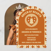 ボヘミアンのハートの女王の誕生日写真アーチ 招待状 (正面/裏面)