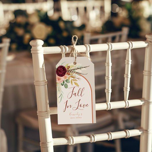 ボヘミアンのラスティックなアーチ、パンパスとフラワーが融合した、愛に満ちたウェディング ギフトタグ