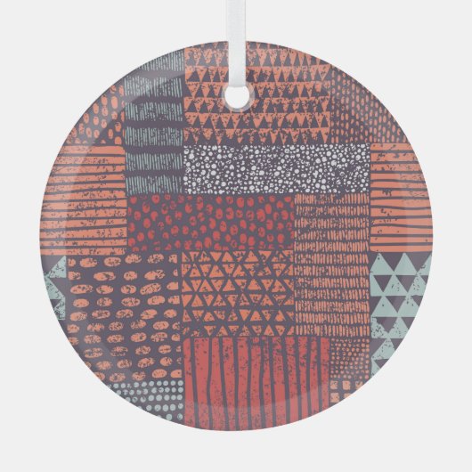 ボヘミアンパッチワーク：手描きシームレスデザイン。 ガラスオーナメント (正面)