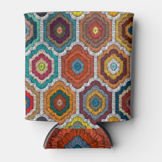 ボヘミアン刺繍:幾何学的パッチワーク 缶クーラー (正面)