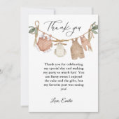 ボヘミアン服ベビーシャワーサンキューカード 招待状 (正面)