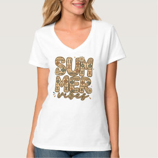 ボヘミアン・アマジグ・サマーバイブズ・フラワーパターン Tシャツ