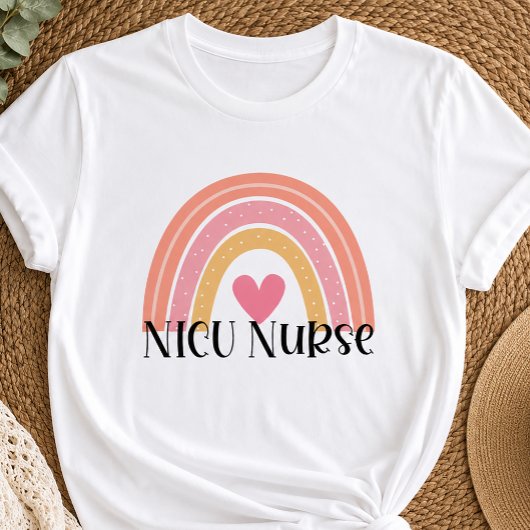 ボヘミアン レインボー NICU看護師 Tシャツ