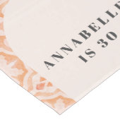 ボヘミア水彩パステルモロッコピーチバースデー ミディアムテーブルランナー (コーナー)