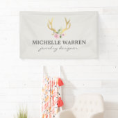 ボヘミア金ゴールド〔雄ジカの〕枝角と花II 横断幕 (インサイチュ)