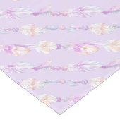 ボホの羽とビーズパステルパープルテーブルランナー ショートテーブルランナー (コーナー)