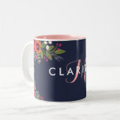 ボホの花 – ネイビーブルーとピンクのモノグラム ツートーンマグカップ (正面左)