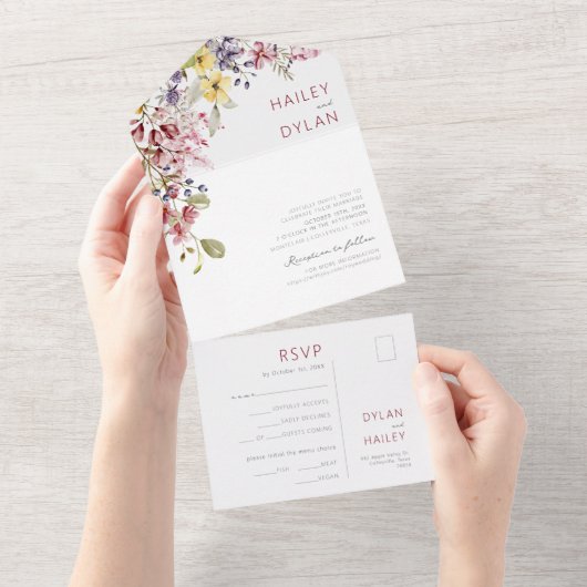ボホウォーター色ワイルドフラワーズメドウ結婚ズ オールインワン招待状 (貼ってはがせる)