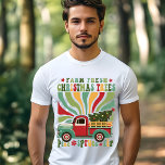 ボホクリスマスファーム生木トラック トライブレンドＴシャツ<br><div class="desc">Bohoクリスマスファームフレッシュツリートラックフェスティバルホリデートリブレンドシャツは、カラフルマティススタイルレトロなファームトラックのクリスマスツリーとアクセント付きスクリプトモダンタイポグラフィで文字"ファーム新鮮なクリスマスツリー"を特徴運とする。クリスマスギフト、クリスマスパーティー、休日のお祝い、誕生日などに最適。Evco Studio www.zazzle.com/store/evcostudioによって作成</div>