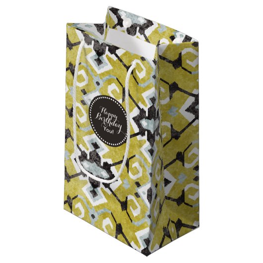 ボホシックなダークグレーと黄色のイカットの部族柄 スモールペーパーバッグ (正面アングル)