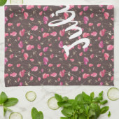 ボホシック花柄ピンクパーソナライズされたブラウン キッチンタオル (折り畳み)