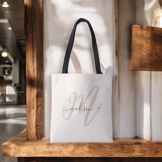 ボホスタイリッシュスクリプトのモノグラムとベージュの名前 トートバッグ