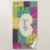 ボホパッチワークキルトとハートの形状パーソナライズされた ビーチタオル (正面)