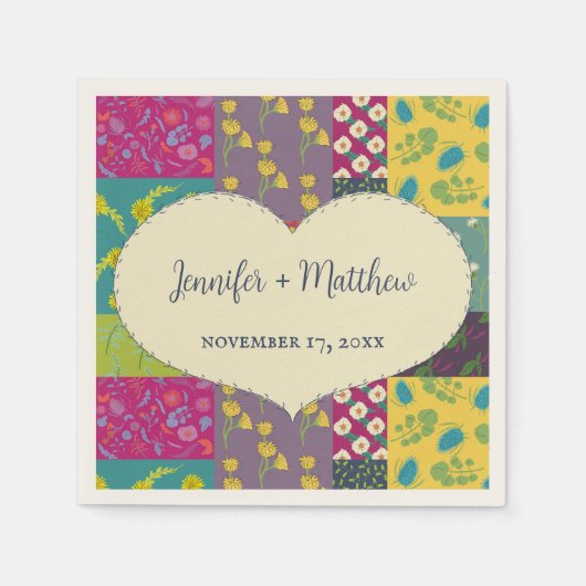 ボホパッチワークキルトとハート結婚形状 スタンダードカクテルナプキン (正面)