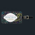 ボホファンキーヒッパイピーコックペイズリーパーソナライズされた ラゲッジタグ<br><div class="desc">姓と名、および連絡詳細を追加してバッグラベルを作成パーソナライズされた!レトロのスタイルのパターンの背景与え、豊かなパルファンキープル、ブルースとグリーンのペアクックのフェザーのパレットではっきりしたは、アクセントの色とペアカッと見える！このラゲッパーソナライズされたジタグはファンシーお気に入りフェミニンの3つのカスタマイズ可能な文字フィールドを持つ洗練されたラベルグラフィックを持っている唯一のあなたのために作られるのを待っている！</div>