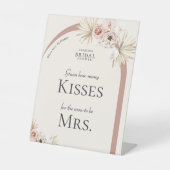 ボホフローラアーチブライダルシャワーー数キス 台座サイン (正面)