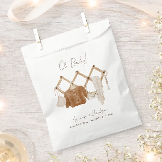 ボホベビーニュートラルシャワー招待状 フェイバーバッグ (クリップ留めされた状態)