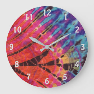 ボホホットピンクティール(緑がかった色)ブルー抽象芸術ろうけつ染め絞り染めアート ラージ壁時計