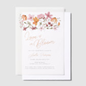 ボホワイルドフラワーラブイズイン開花ブライダルシャワー ベラム紙招待状 (オフセット)