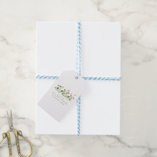 ボホワイルドフラワー赤ちゃんシャワー ギフトタグ (より糸付き)