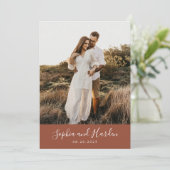 ボホ素朴テラコッタモノグラム結婚写真 招待状 (スタンド正面)