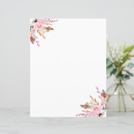 ボホ花模様の羽の白いピンクページ