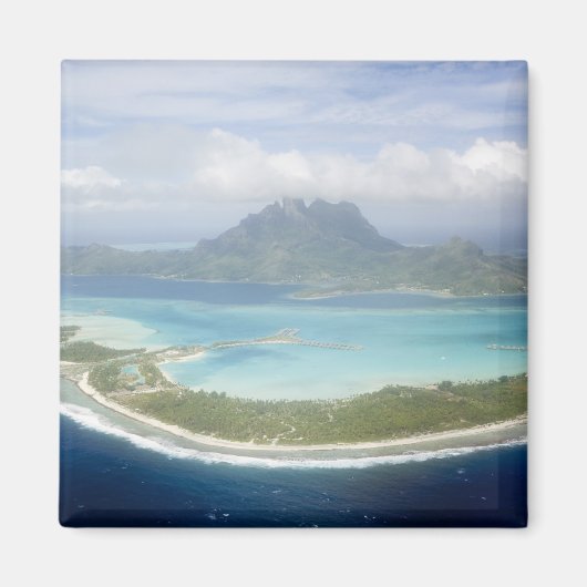 ボラの小さな通勤飛行機からの空中眺め マグネット (正面)