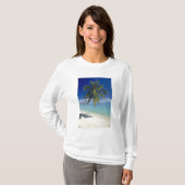 ボラボラ島のマティラビーチ, ソシエテ諸島 Tシャツ (正面フル)
