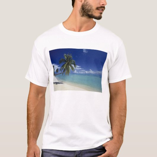 ボラボラ島のマティラビーチ Tシャツ (正面)