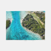 ボラボラ – 海への経路 フリースブランケット (正面(横))